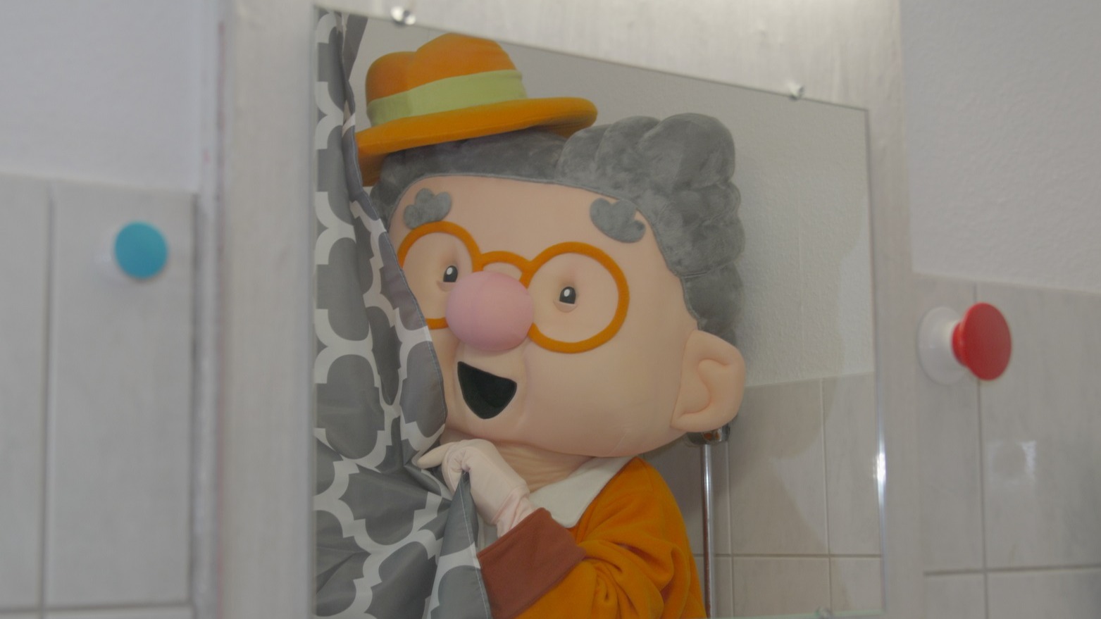 Friedrich unter der Dusche