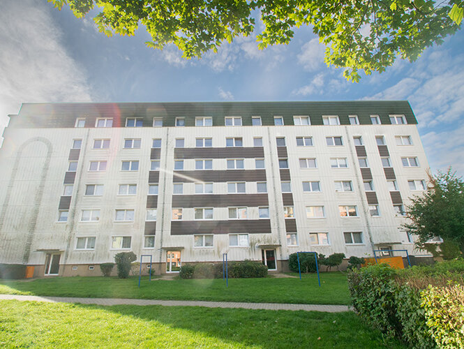 Zum Mietangebot verlinktes Bild: 1-Zimmer-Wohnung mit riesigem Balkon