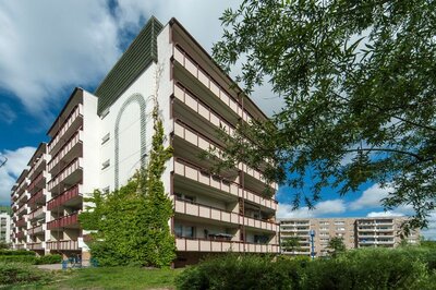 Bild 1 zum Mietangebot 1-Zimmer-Wohnung mit riesigem Balkon