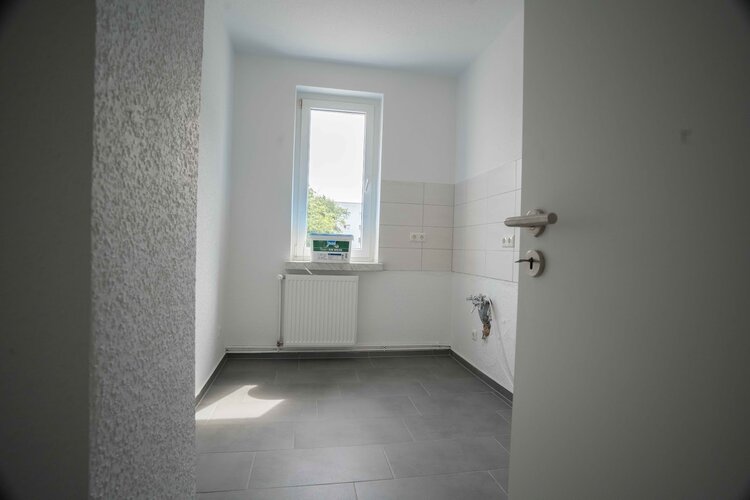Zum Mietangebot verlinktes Bild: Frisch saniert mit Dusche im 1. Obergeschoss