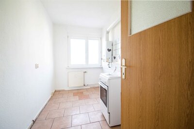 Bild 1 zum Mietangebot Sofort einziehen! 3-Zimmer-Wohnung mit Balkon und Badewanne.