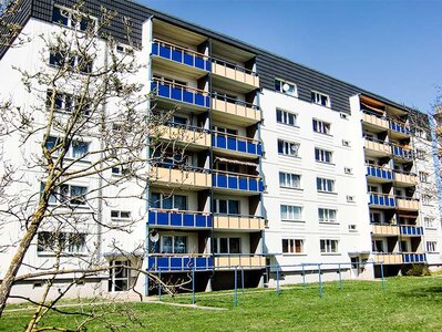Bild 1 zum Mietangebot 4-Zimmer-Wohnung mit Balkon – ideal für Familien