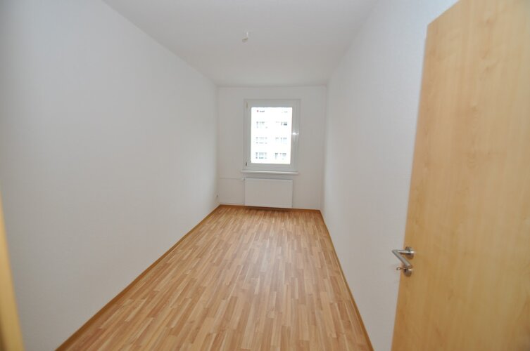 Zum Mietangebot verlinktes Bild: Im 1. OG mit Balkon!