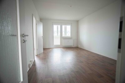 Bild 7 zum Mietangebot Loggia mit Blick auf die Marienkirche.