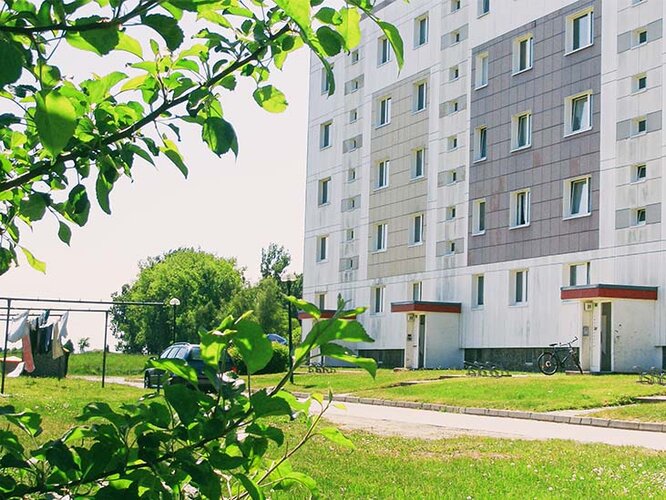 Zum Mietangebot verlinktes Bild: Familienwohnung am Stadtrand.