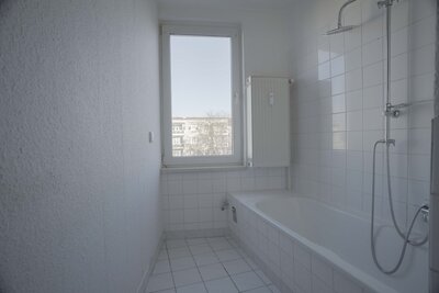 Bild 9 zum Mietangebot Großzügig geschnittene 3-Raum-Wohnung in der City