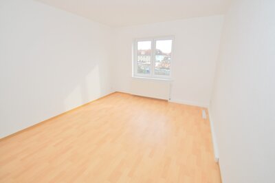 Bild 5 zum Mietangebot Große 3-Zimmer-Wohnung.
